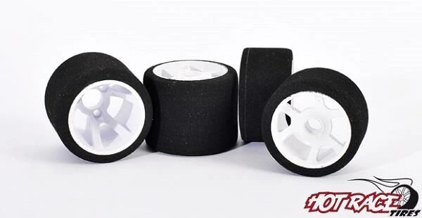 Hot Race 1:12 Moosgummi Vorderreifen Hagberg Edition - Red Dot (2)
